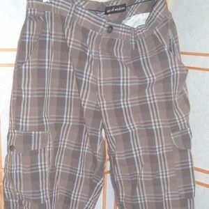 Mens Cargo shorts Brown Plaid Sz 32 Age of Wisdom
